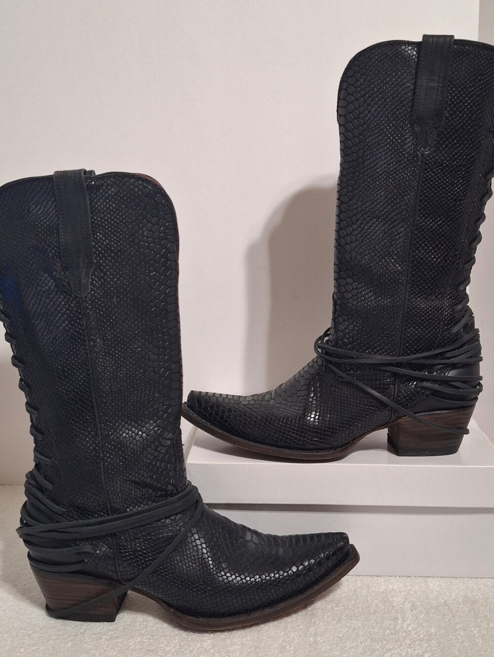Freebird Wardon Black Leather Snakeskin Print Back-Lacing Boots Women's Size 11 - Picture 3 of 14